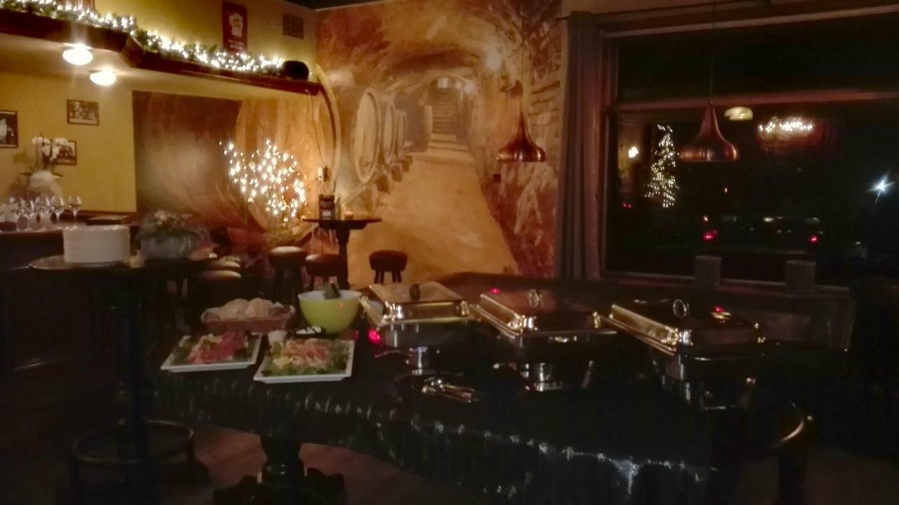 Cafe Langelo Hotel Екстериор снимка